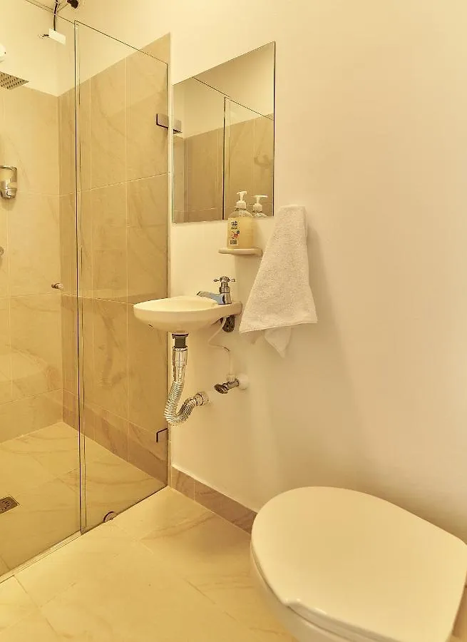 Apartamento 5Starhomes - Hermosa Casa Con Terraza En Laureles Medellín