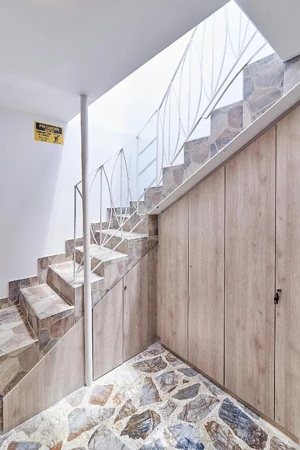 5Starhomes - Hermosa Casa Con Terraza En Laureles Medellín Apartamento