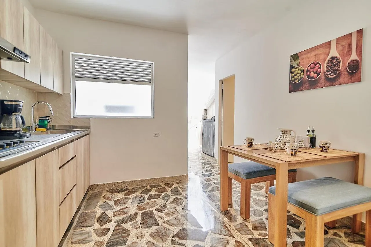 5Starhomes - Hermosa Casa Con Terraza En Laureles Медельин Апартаменты