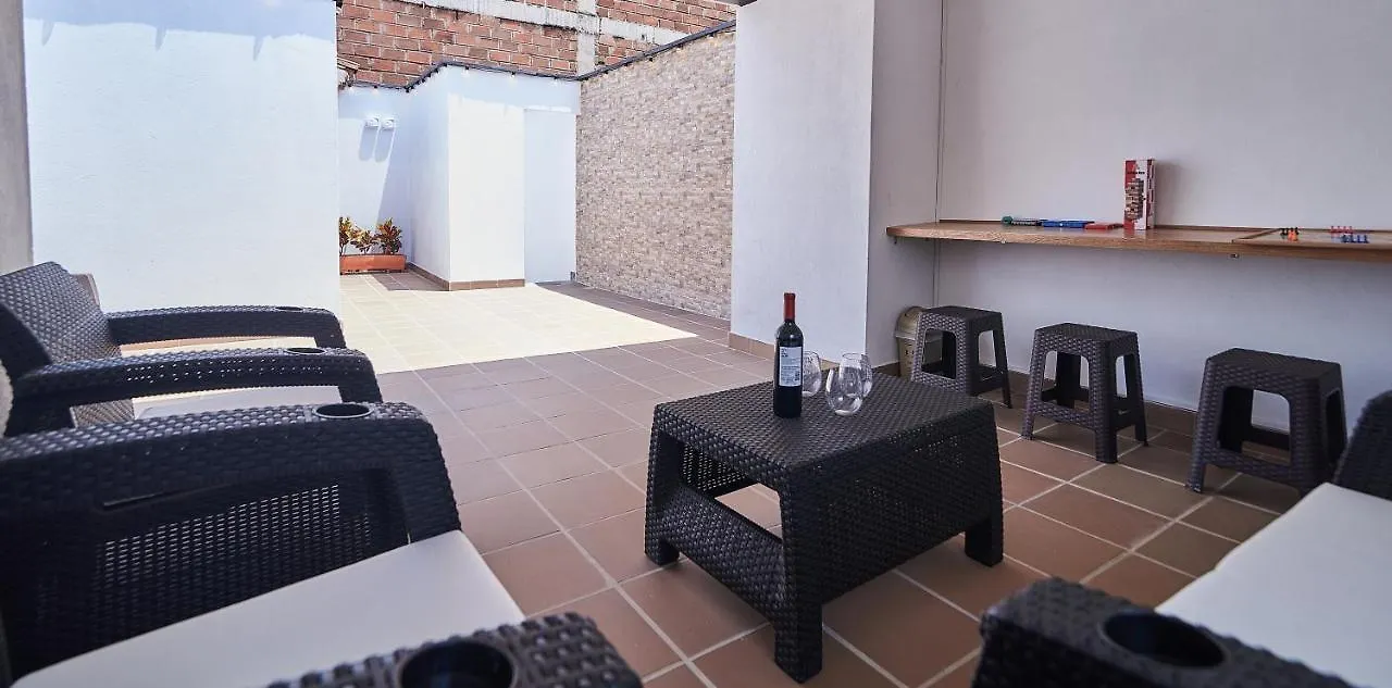 Апартаменты 5Starhomes - Hermosa Casa Con Terraza En Laureles Медельин