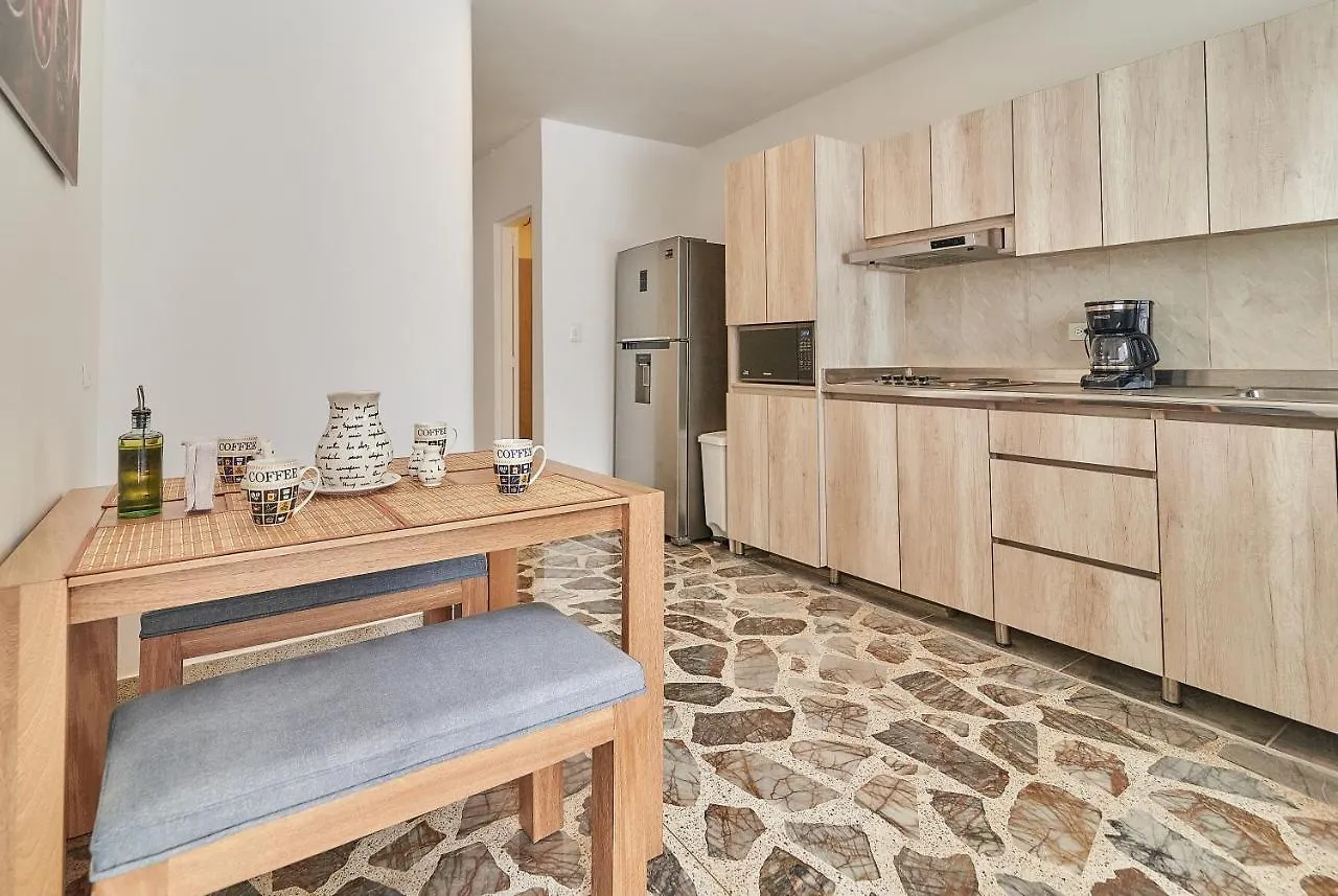 5Starhomes - Hermosa Casa Con Terraza En Laureles Медельин Колумбия